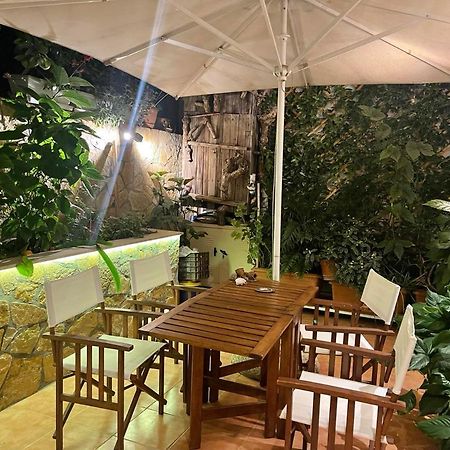 דירות אתונה Eleonora'S Hidden Gem מראה חיצוני תמונה